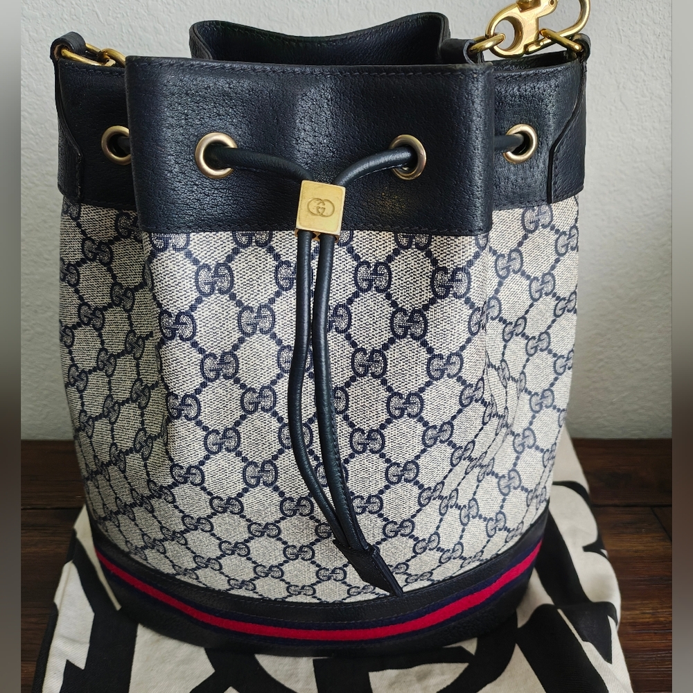Vintage Gucci Blue Sherry Line Bucket Bag with Gold Hardware